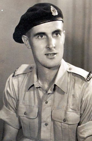 Stuart Bishop, Cairo, late 1942 early 1943. Photo supplied by the Bishop family